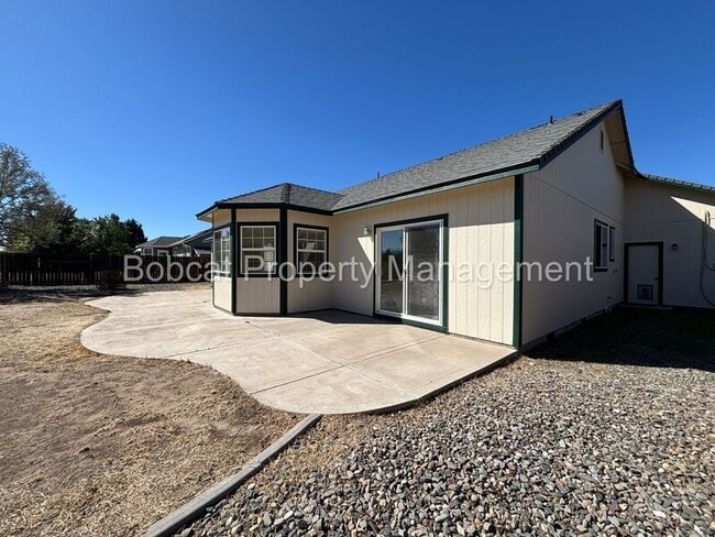 Building Photo - 2963 Hot Springs Dr