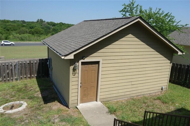 Building Photo - 6308 Perlita Dr