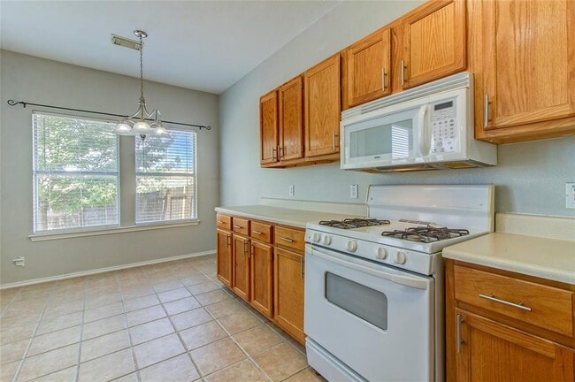 Building Photo - 2851 Southampton Way