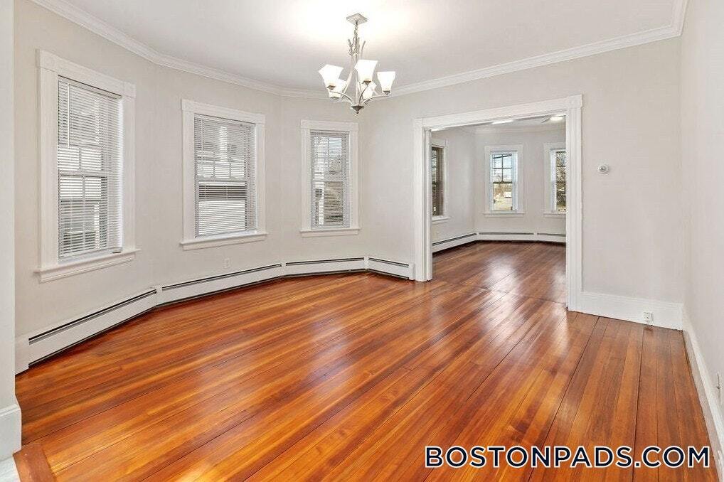 Building Photo - 283 Sutton St