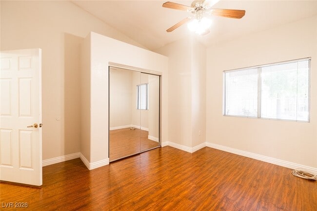 Building Photo - 130 Tapatio St