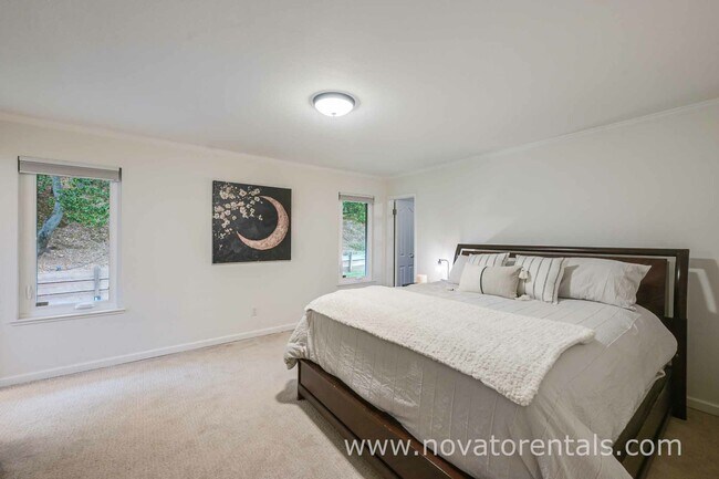 Building Photo - 44 Trish Dr