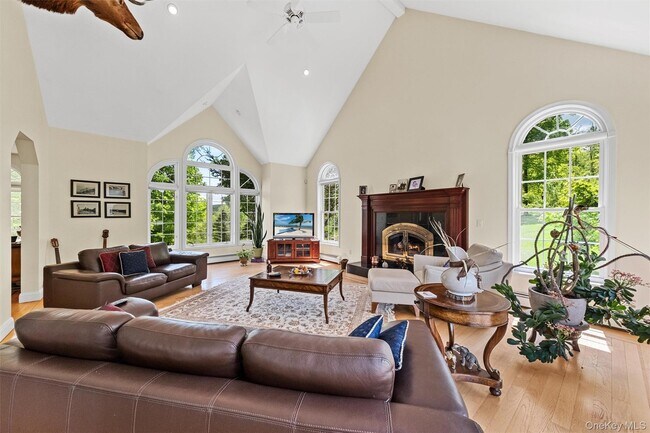 Building Photo - 20 Goshen Rd