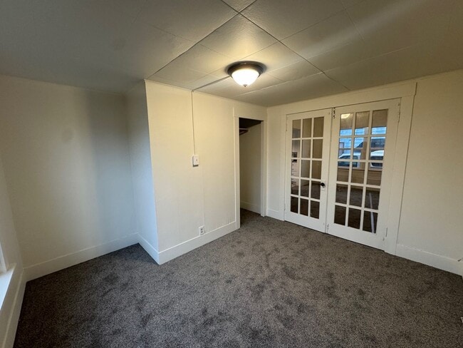 Building Photo - 2015 I St