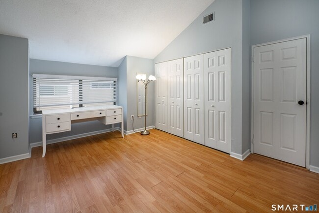 Building Photo - 42 Monticello Dr