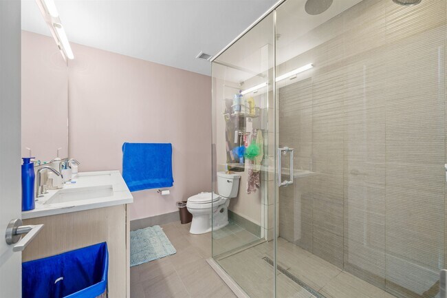 Building Photo - 1400 Hudson St