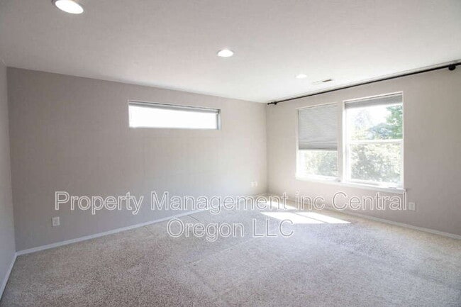 Building Photo - 20278 Knightsbridge Pl