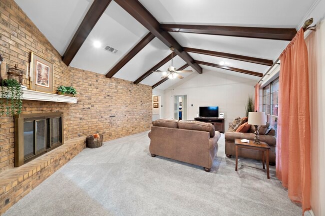 Building Photo - 4912 Goose Creek Dr