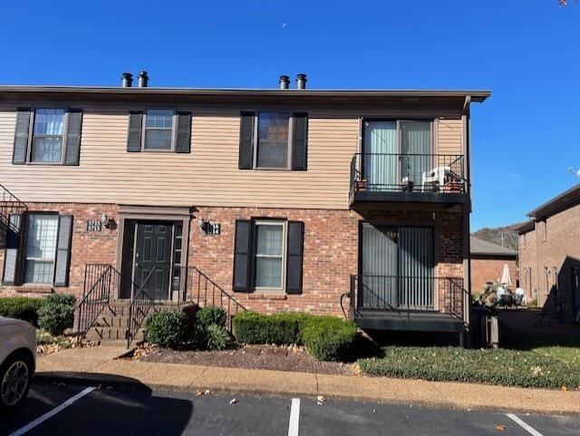 5714 Brentwood Trace is on the lower right-hand side. Two parking spaces may be used. - 5714 Brentwood Trce