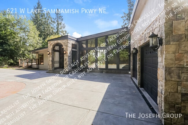 Primary Photo - 621 West Lake Sammamish Pkwy NE