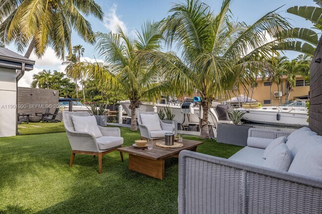 Building Photo - 901 NW 7th Street Rd