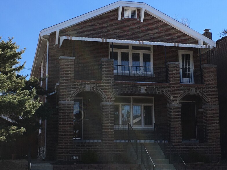 Large 2 bedroom + den - 6000 Carlsbad Avenue