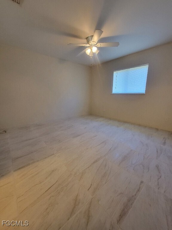 Building Photo - 862 Holmes Ave