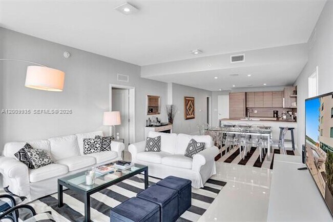 Building Photo - 400 Sunny Isles Blvd
