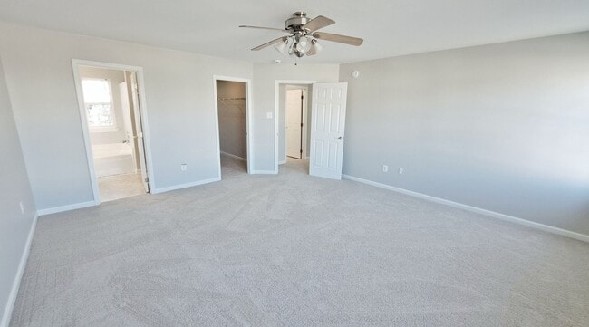 Building Photo - 3 Bed / 2-1/2 Bath Single Family Home w/1-Car garage