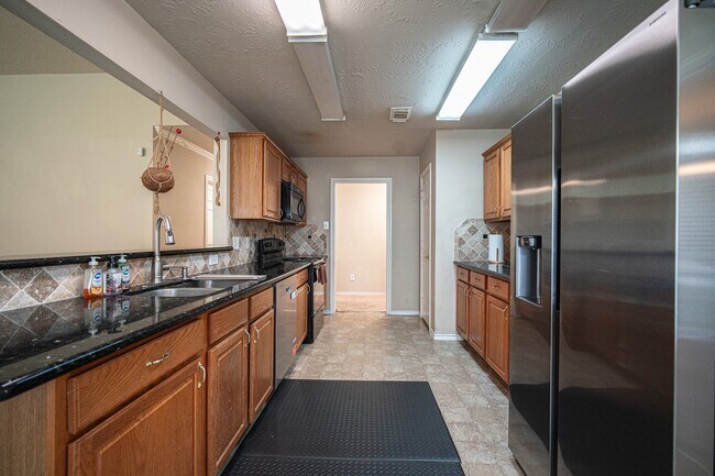 Building Photo - 11114 Kirkvale Dr