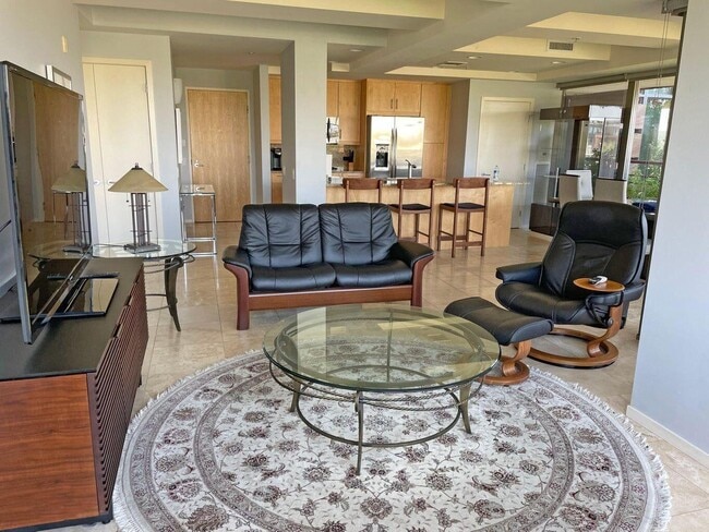 Building Photo - 7117 E Rancho Vista Dr