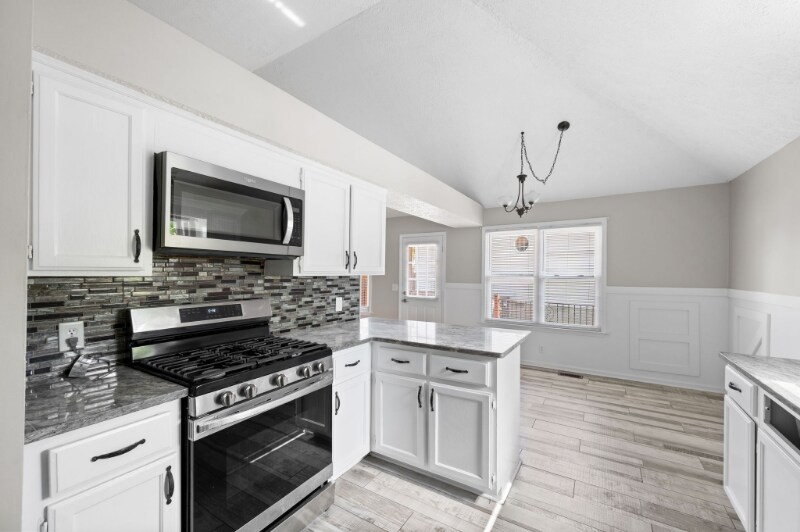 Building Photo - 3600 Burwick Pl