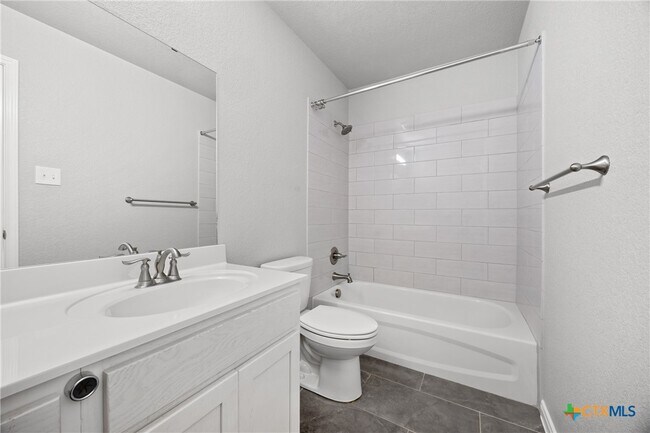 Building Photo - 1553 Justice Dr