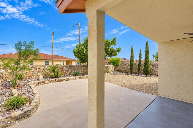 Building Photo - 2724 Granite Rock Pl
