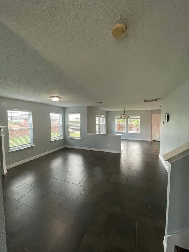 Building Photo - 2403 Silverado Trail