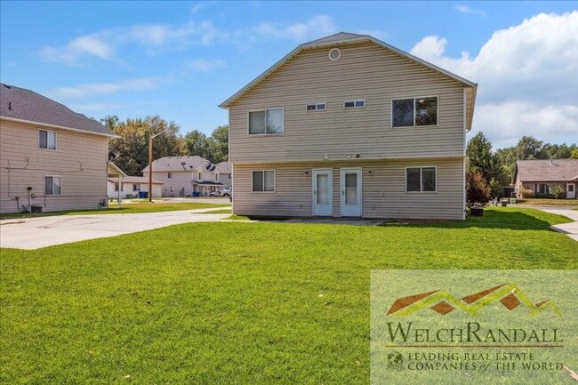 Building Photo - Beautiful 3 Bed 1.5 Bath Townhome in Ogden