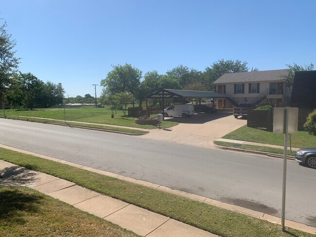 Primary Photo - 3641 Bryce Ave