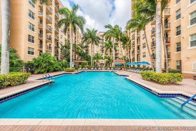 Building Photo - 1801 N Flagler Dr
