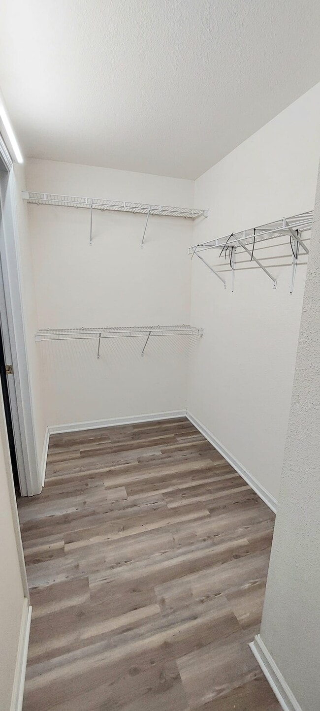 Building Photo - 13112 Planters Row Dr