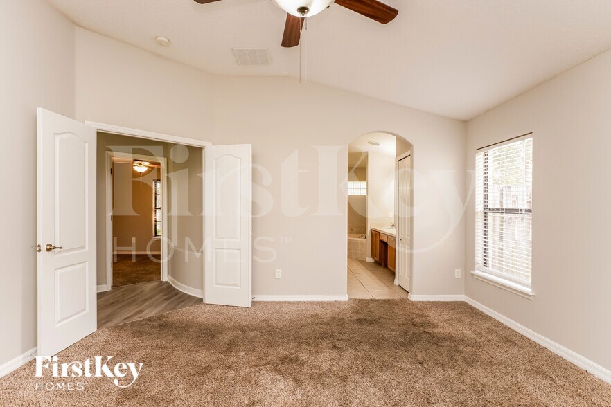 Building Photo - 1521 Clapton Dr