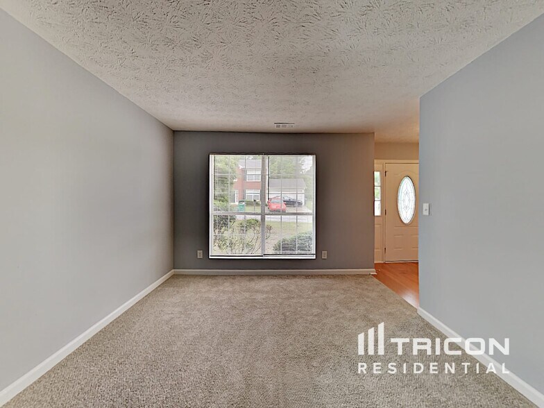 Building Photo - 2996 Aberdeen Way