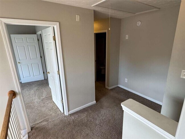 Building Photo - 2430 Cordillo Dr