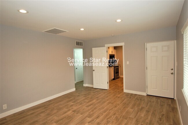 Building Photo - 4144 N 3rd Ave