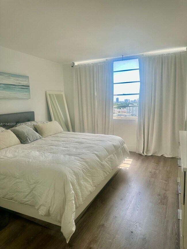 Building Photo - 1865 79th Street Causeway