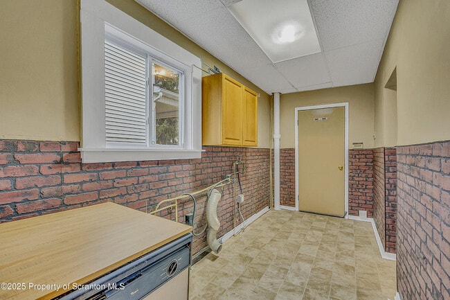 Building Photo - 2819 Birney Ave