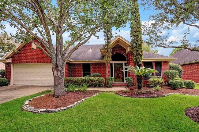 Primary Photo - 1803 Oak Cluster Cir