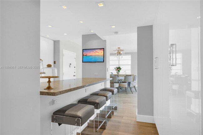 Building Photo - 1985 S Ocean Dr