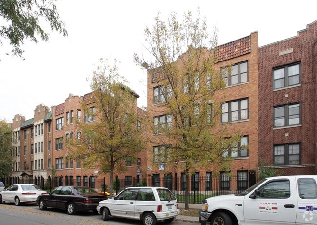 4441 - 4447 S Greenwood Ave - 4441-4447 S Greenwood Ave