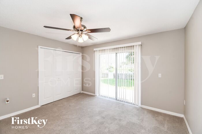 Building Photo - 6565 Gentle Oaks Dr