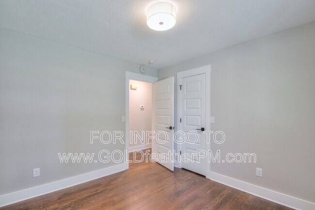 Building Photo - 3025 Blackwood Dr