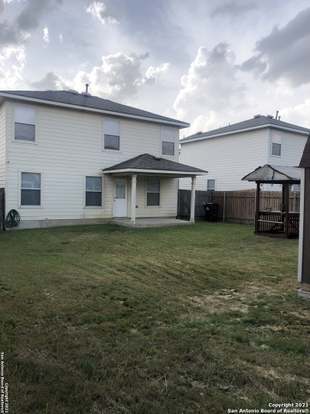 Building Photo - 2910 Candleside Dr