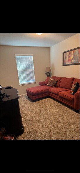 Building Photo - 21430 Chester Cliff Ln