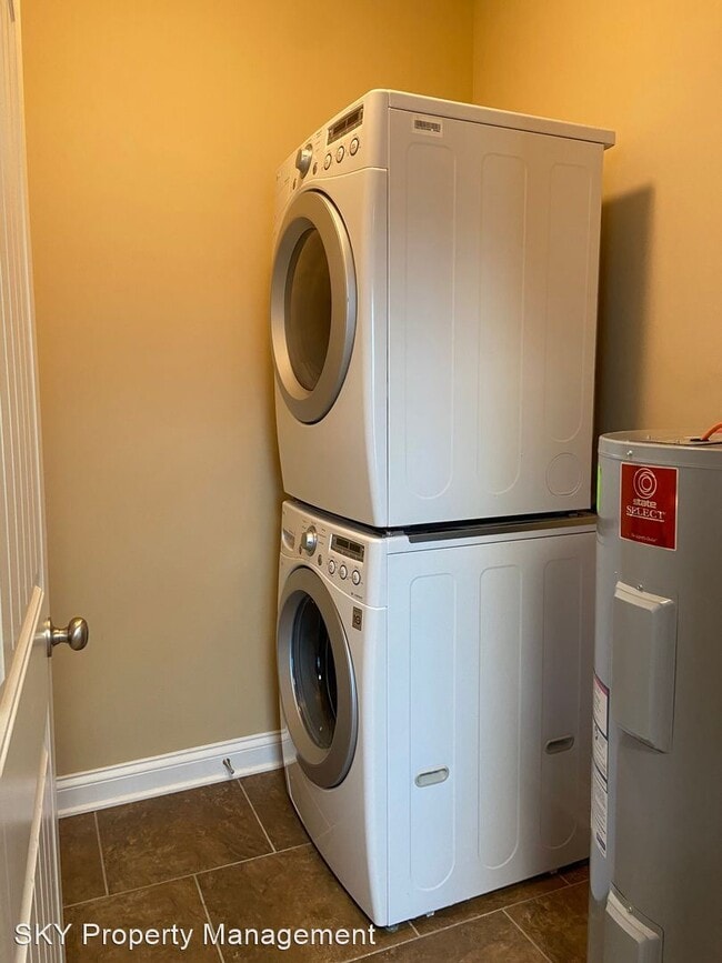 Building Photo - 1 br, 1 bath Apartment - Village at Tradit...