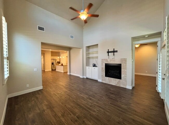 Building Photo - 112 Tuscan Dr