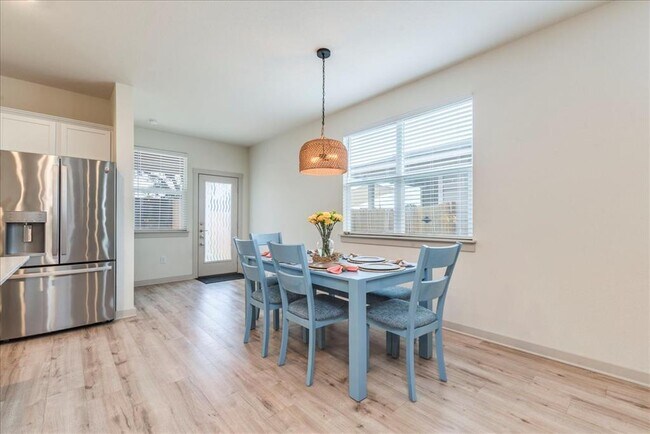 Building Photo - 125 Cupreata Ln