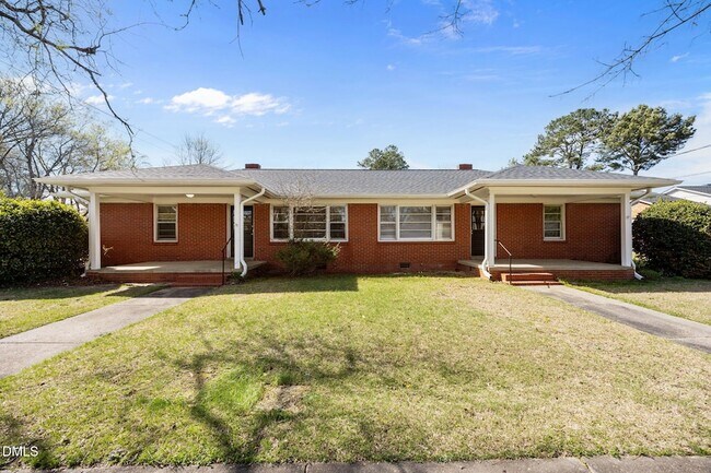 Building Photo - 1208 S 9th St