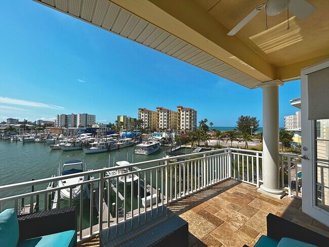 Building Photo - Available June 1st | Stunning Waterfront Home in Madeira Beach – 3 Bed / 3 Bath