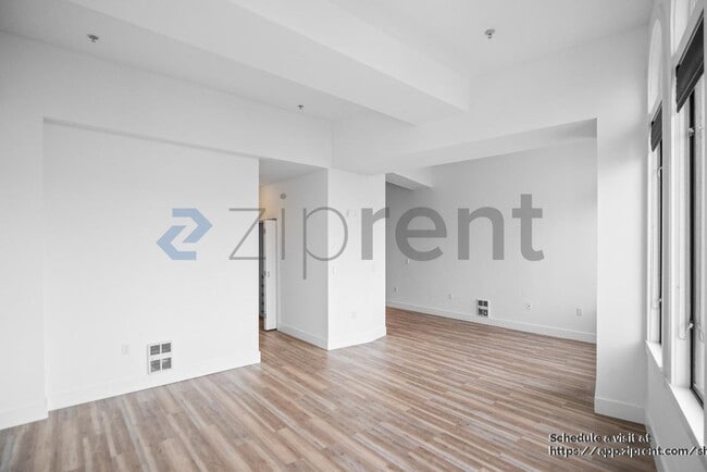 Building Photo - 1755 Broadway