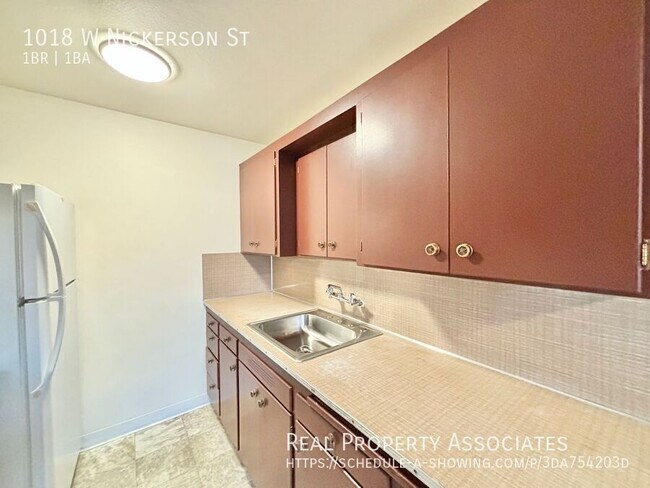 Building Photo - 1018 W Nickerson St