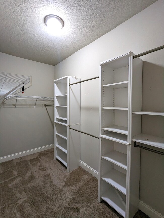 Building Photo - 2369 Belmont Dr